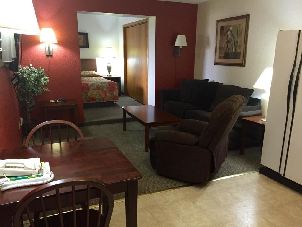 Americas Best Value Inn Grand Forks Zewnętrze zdjęcie