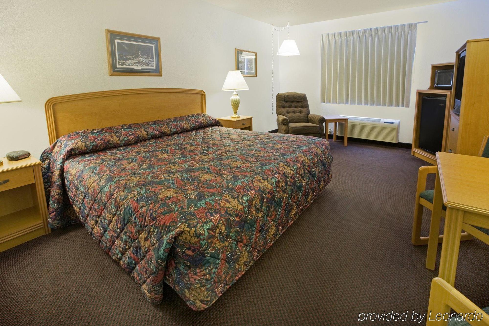 Americas Best Value Inn Grand Forks Zewnętrze zdjęcie