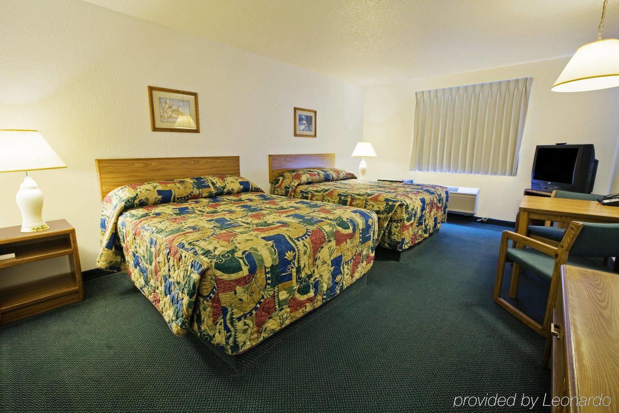 Americas Best Value Inn Grand Forks Zewnętrze zdjęcie
